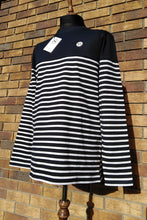 Load image into Gallery viewer, CAPRI LONG SLEEVE STRIPED T-SHIRT
