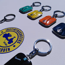 Load image into Gallery viewer, VESPA LEGSHIELD KEYRING