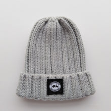 Load image into Gallery viewer, WOOL KNIT BEANIE