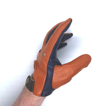 Load image into Gallery viewer, ITALIAN DRIVING GLOVES