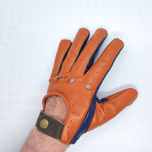 Load image into Gallery viewer, ITALIAN DRIVING GLOVES