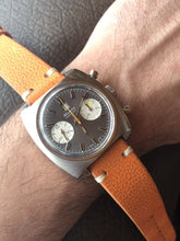 Load image into Gallery viewer, Vintage All Steel Nivada Grenchen Chronograph Landeron 187 36,5mm